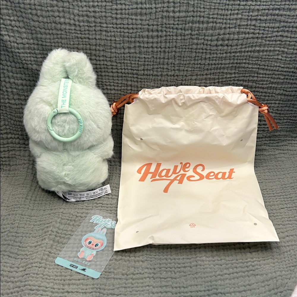 Pop Mart Labubu Have A Seat- QuQu - green NEW - Picture 3 of 5